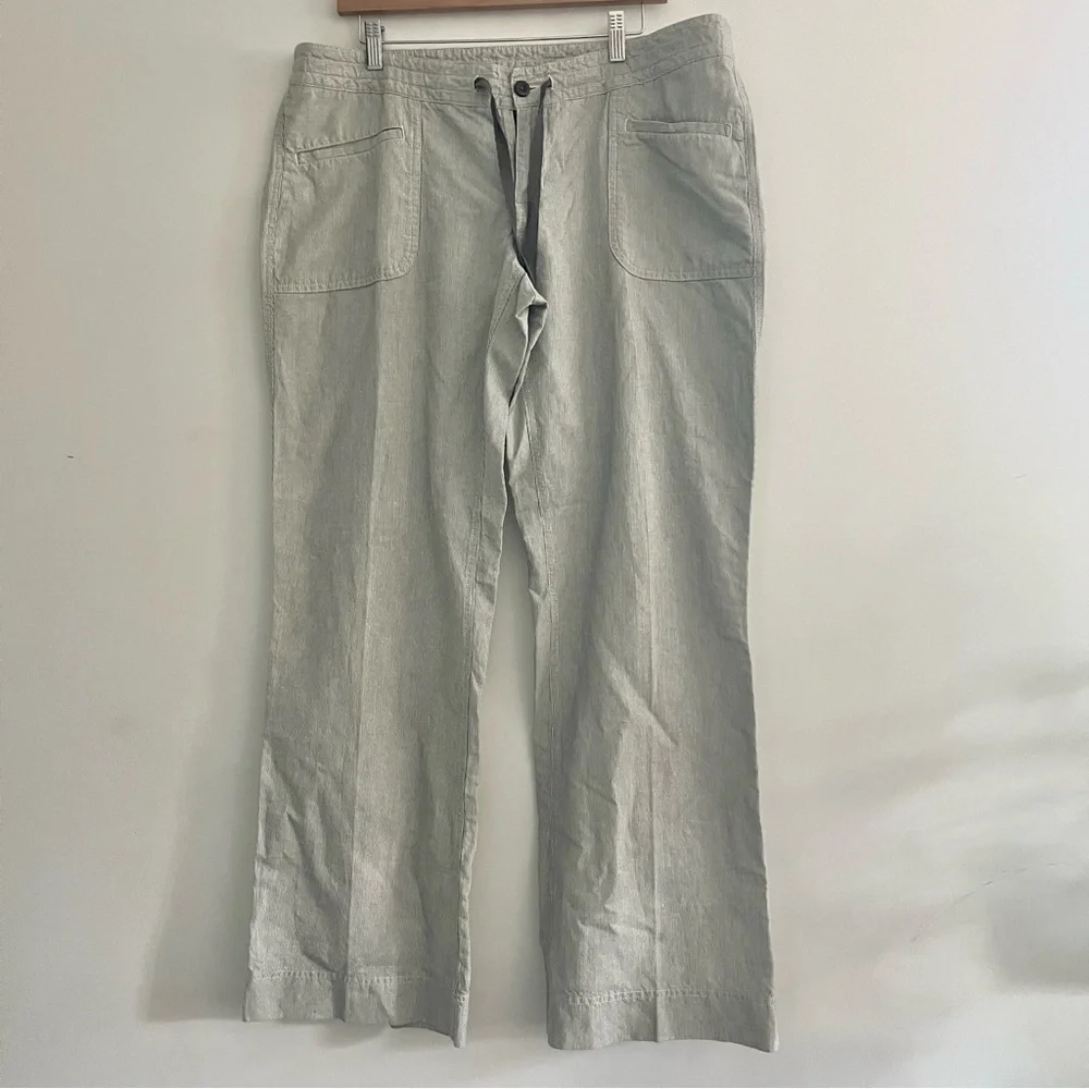 The North Face Women’s Gray White Pinstripe Casual Outdoor Pants Sz 16 India